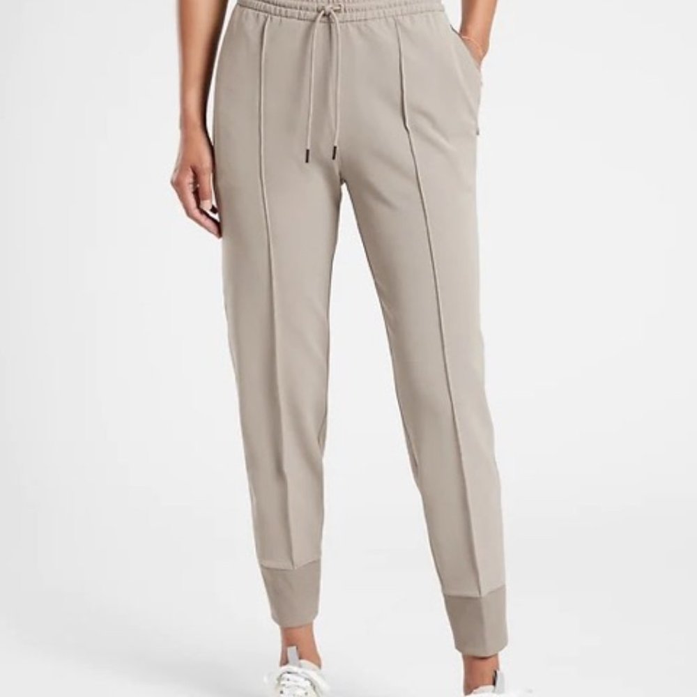 Athleta Endeavor Jogger